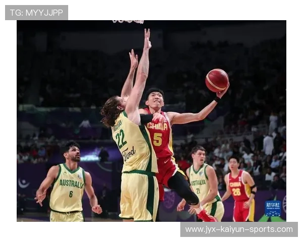 中国男篮用汗水浇灌未来，中国男篮 迎战